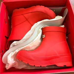 Hunter Kids' Red Play Boots Box